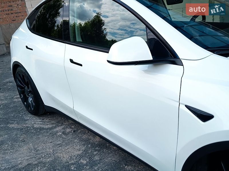 Позашляховик / Кросовер Tesla Model Y 2022 в Хмельницькому