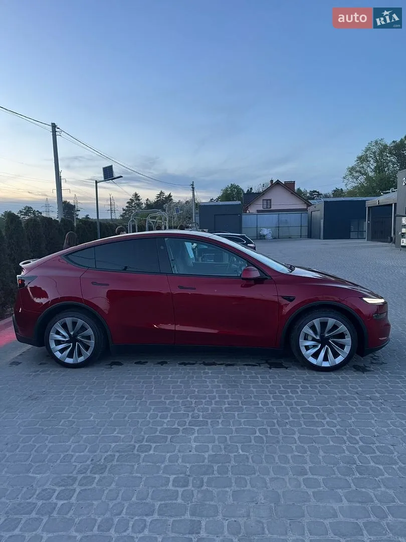 2025 Tesla Model Y - мініатюра 7