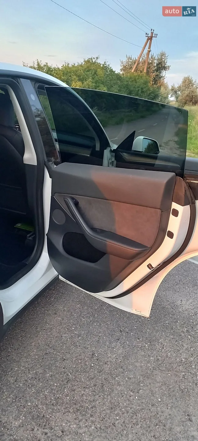 2022 Tesla Model Y - мініатюра 10