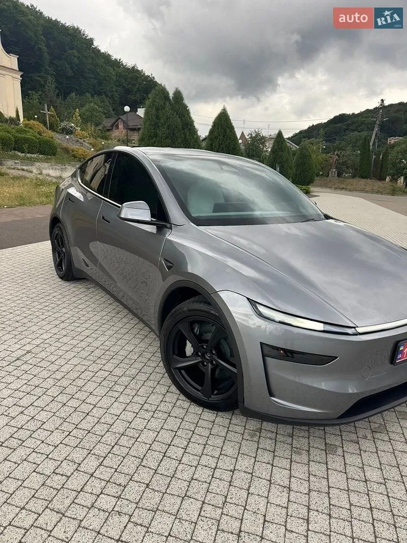 2025 Tesla Model Y - мініатюра 6