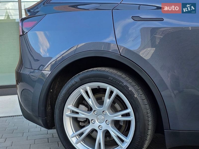 Позашляховик / Кросовер Tesla Model Y 2023 в Луцьку