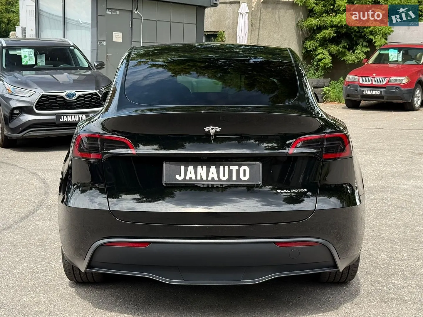 2024 Tesla Model Y - мініатюра 4