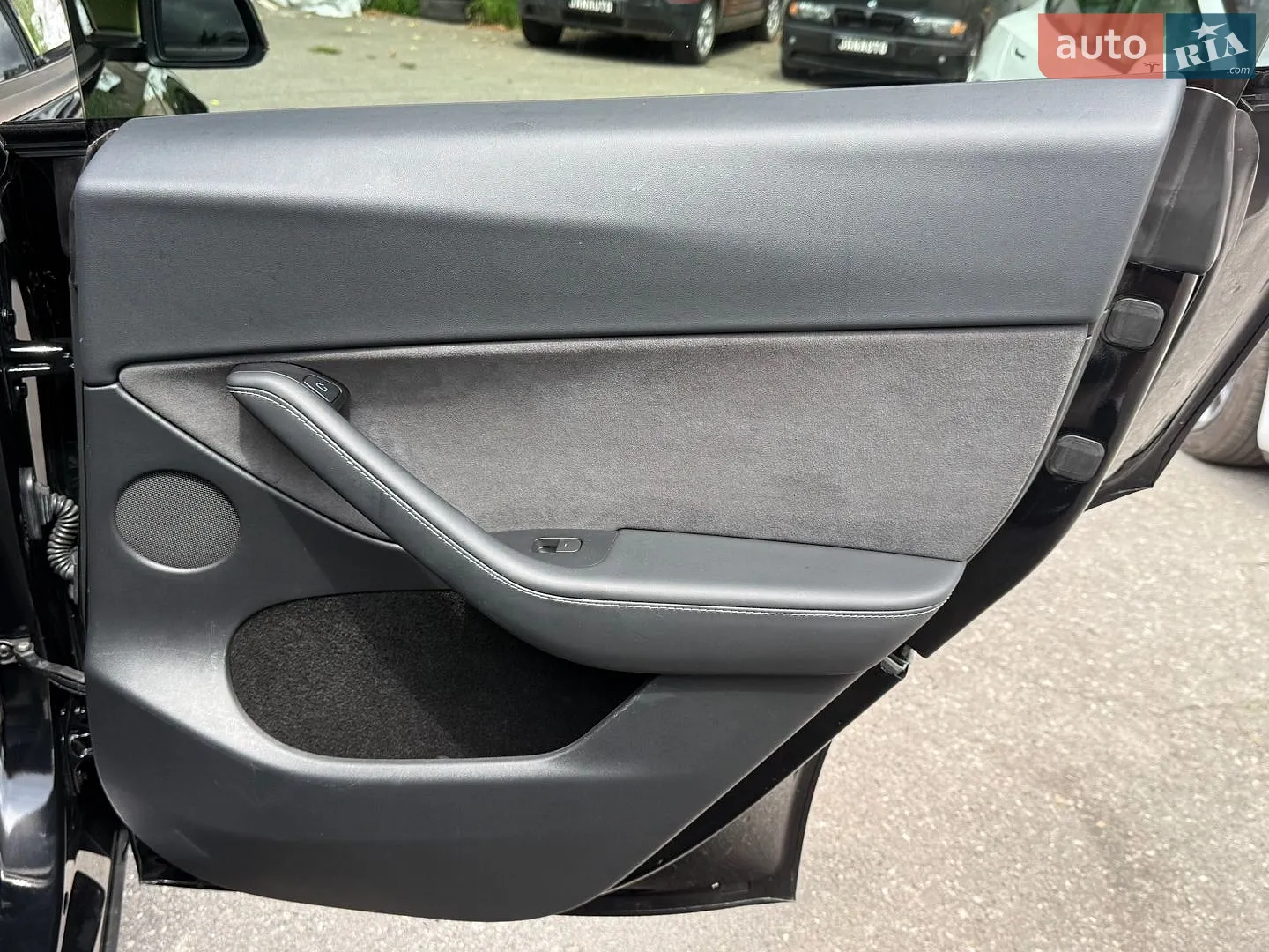 2024 Tesla Model Y - мініатюра 17