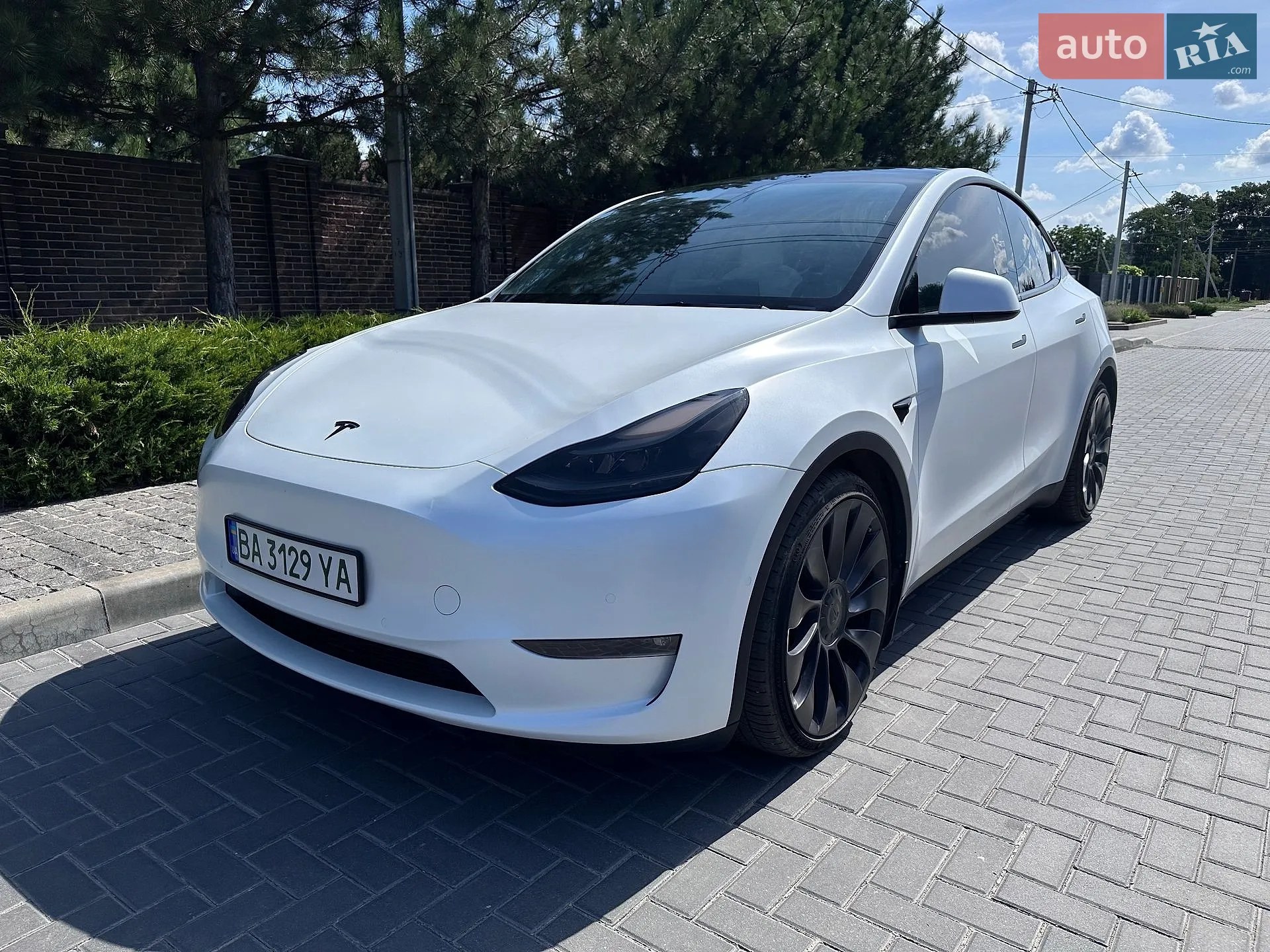 2021 Tesla Model Y - мініатюра 3