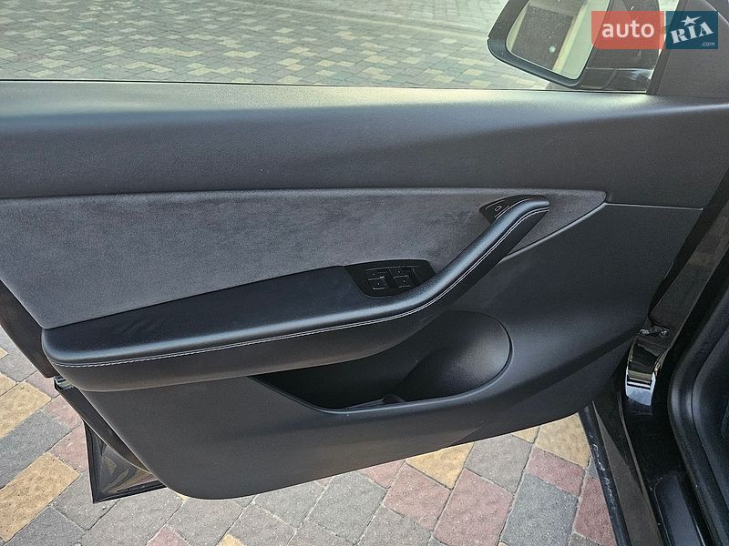 Внедорожник / Кроссовер Tesla Model Y 2020 в Львове фото 35 Внедорожник / Кроссовер Tesla Model Y 2020 в Львове