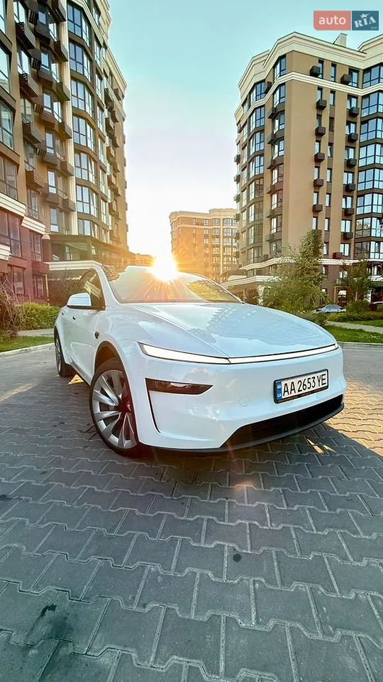 2024 Tesla Model Y - мініатюра 43