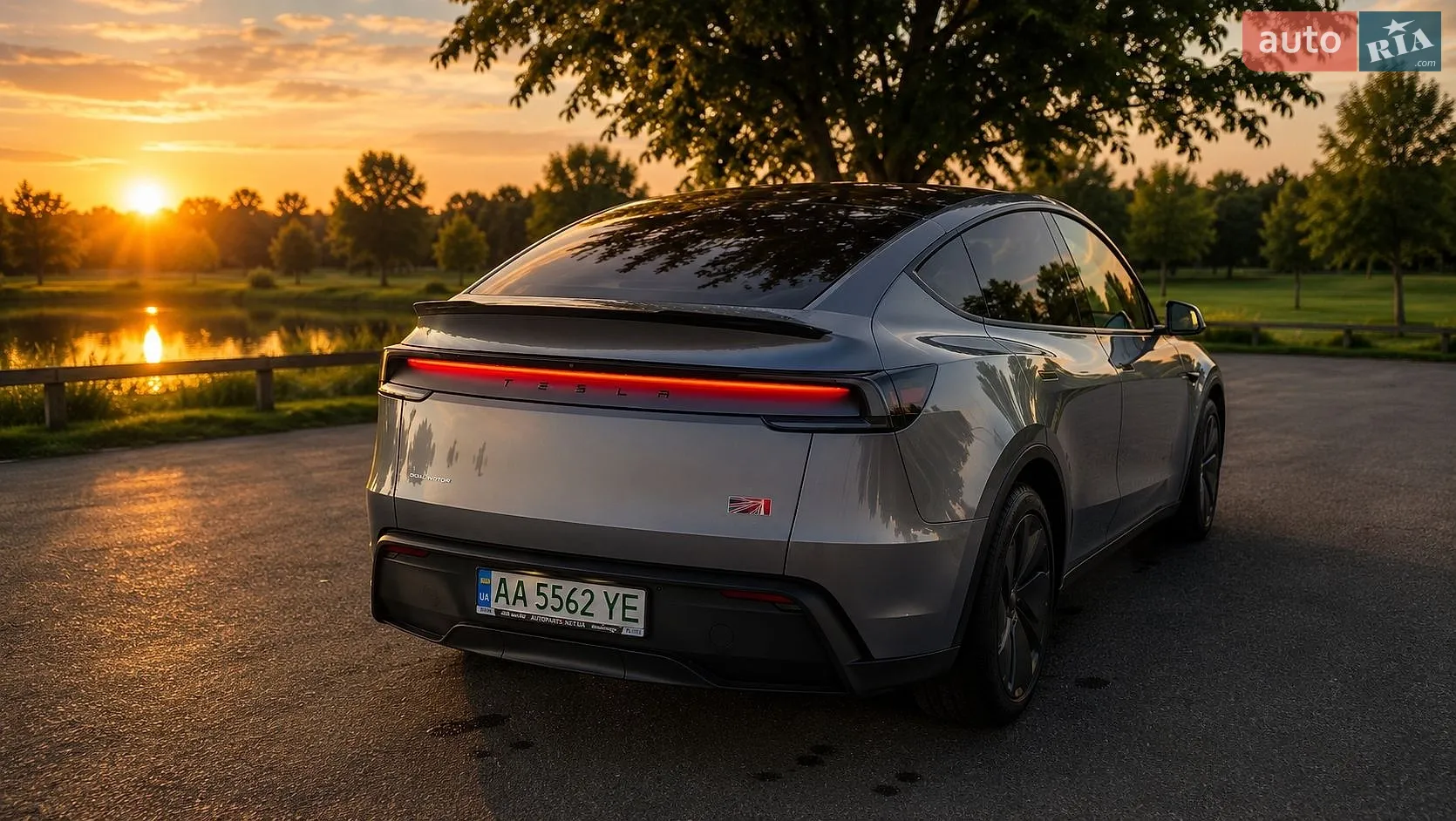2025 Tesla Model Y - мініатюра 6