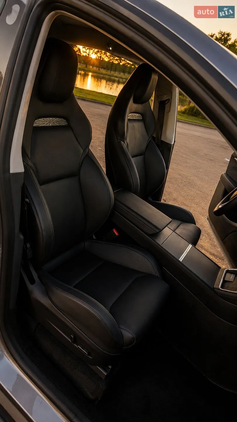 2025 Tesla Model Y - мініатюра 14