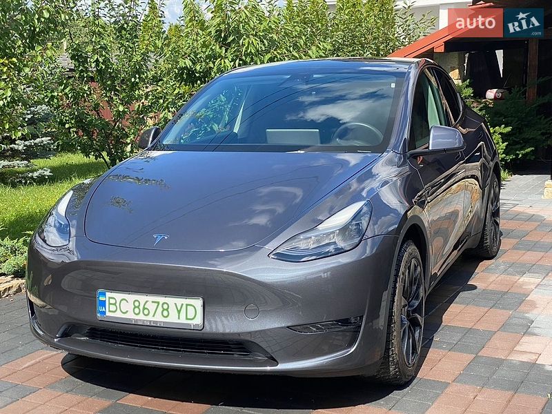 Позашляховик / Кросовер Tesla Model Y 2023 в Трускавці
