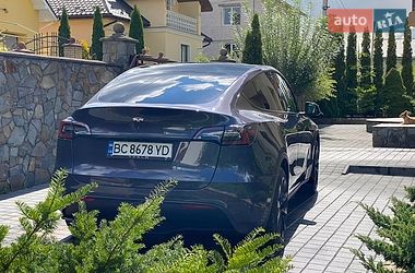 Позашляховик / Кросовер Tesla Model Y 2023 в Трускавці