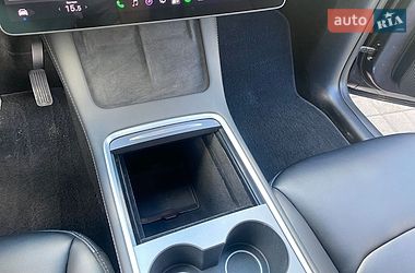 Позашляховик / Кросовер Tesla Model Y 2023 в Трускавці