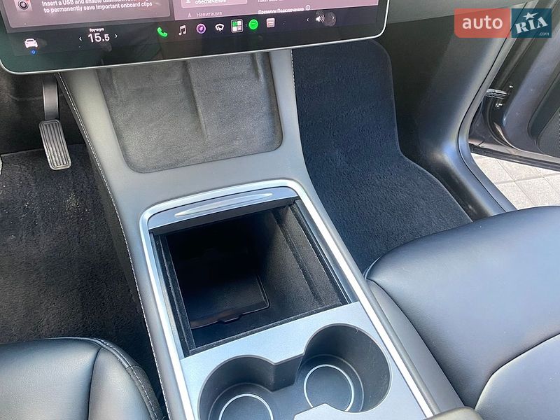 Позашляховик / Кросовер Tesla Model Y 2023 в Трускавці