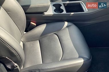 Позашляховик / Кросовер Tesla Model Y 2023 в Трускавці
