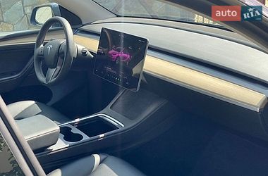 Позашляховик / Кросовер Tesla Model Y 2023 в Трускавці