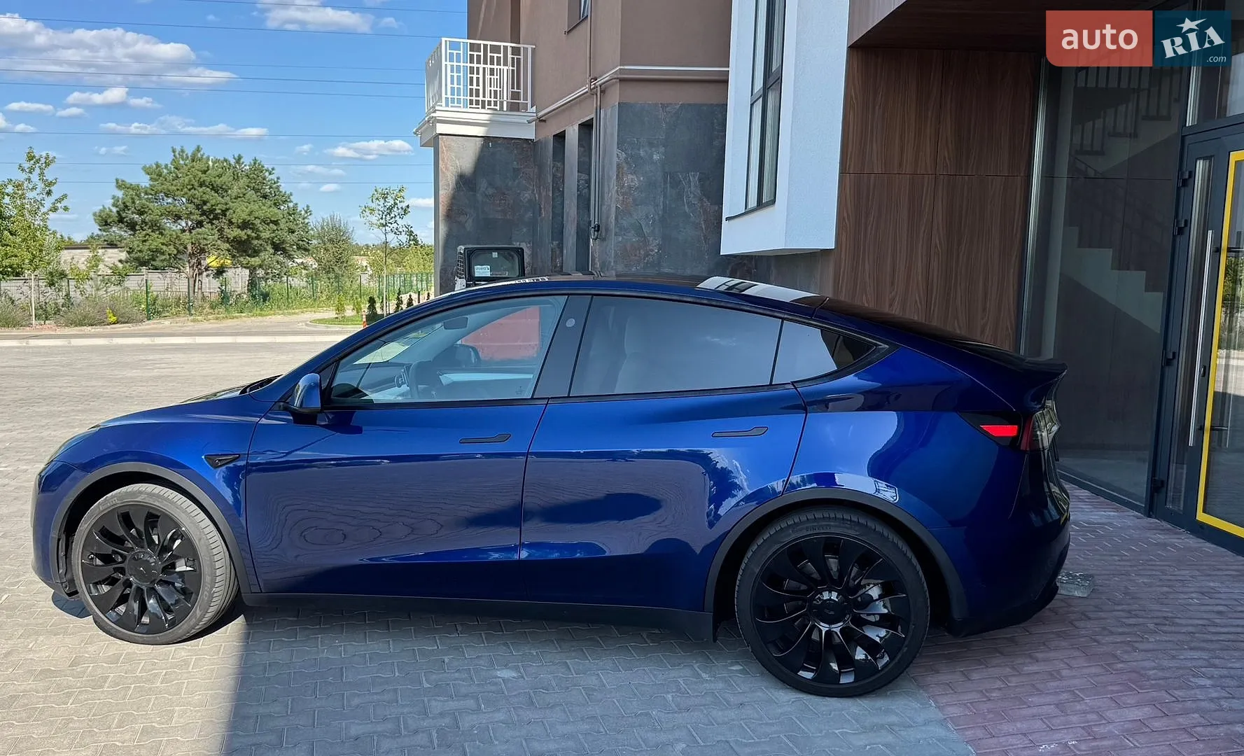 2024 Tesla Model Y - мініатюра 22