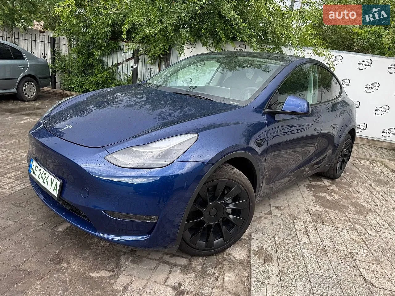 2024 Tesla Model Y - мініатюра 23