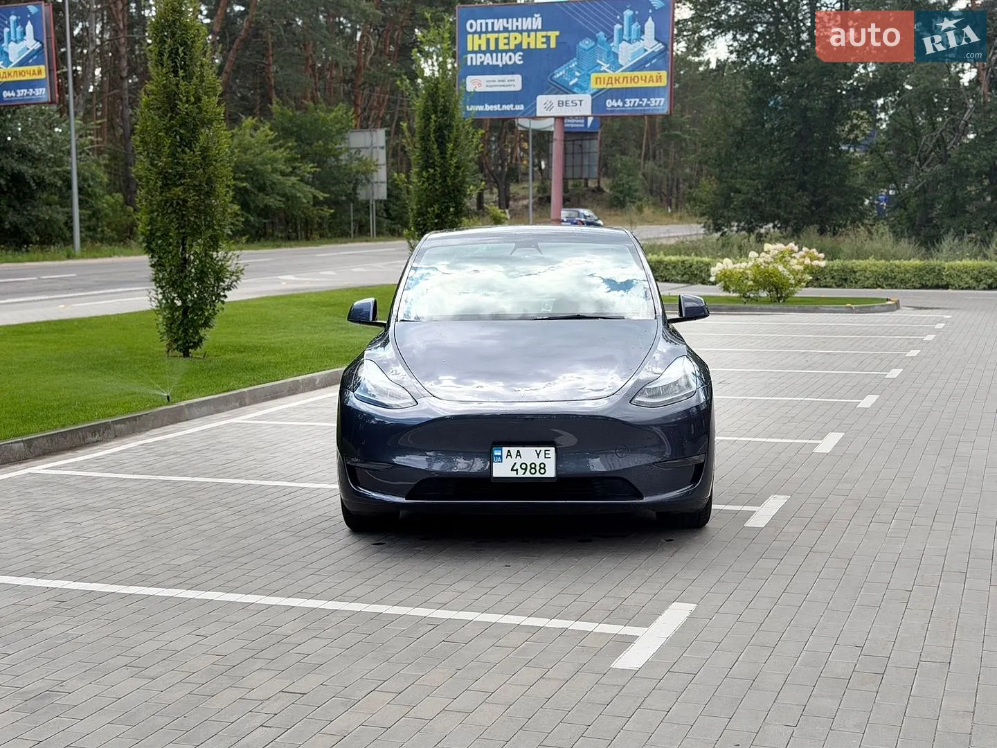 2020 Tesla Model Y - мініатюра 2