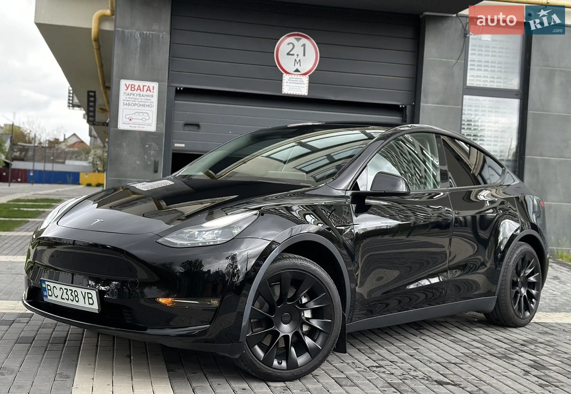 2023 Tesla Model Y - мініатюра 8