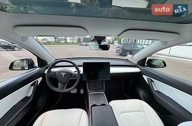 Внедорожник / Кроссовер Tesla Model Y 2022 в Ровно
