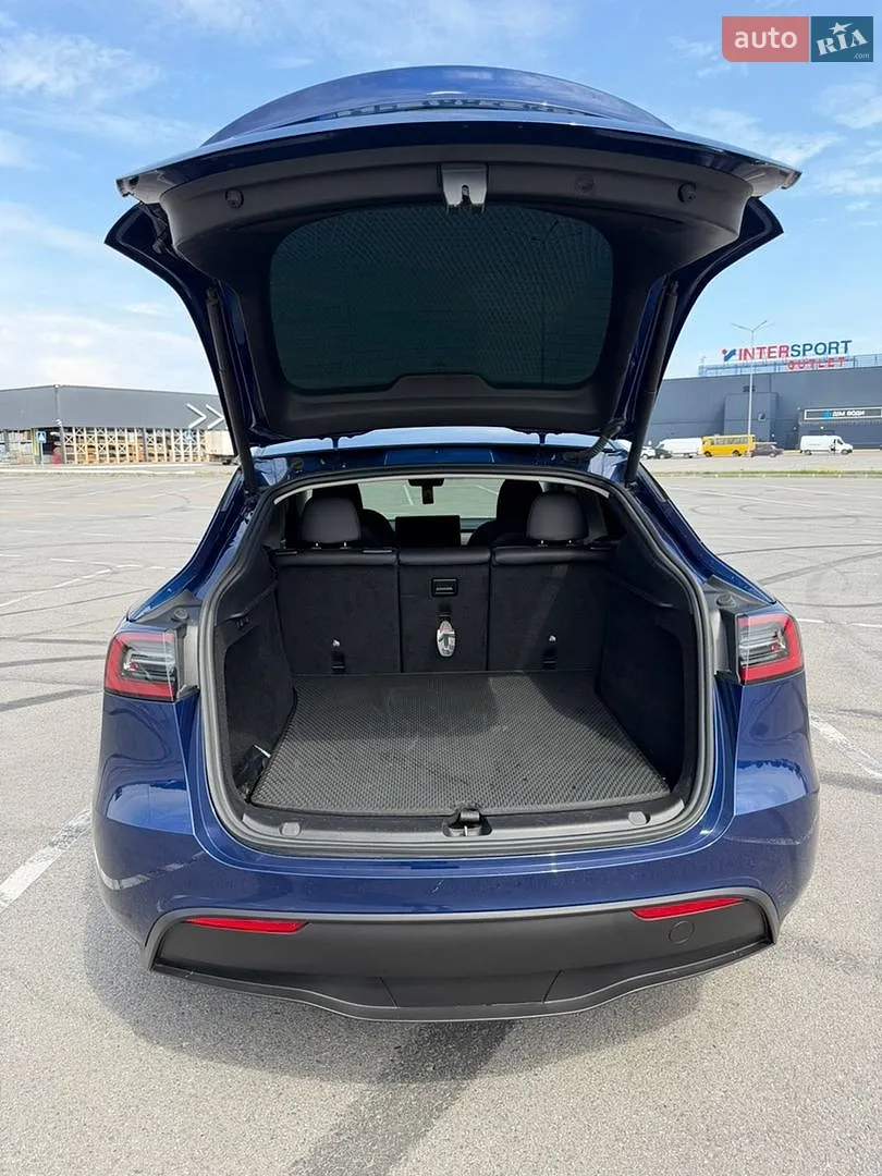2024 Tesla Model Y - мініатюра 8