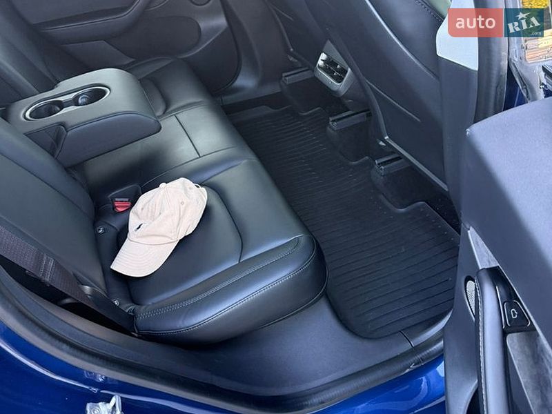 Внедорожник / Кроссовер Tesla Model Y 2020 в Городке