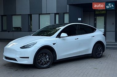 Позашляховик / Кросовер Tesla Model Y 2022 в Києві фото 4 Позашляховик / Кросовер Tesla Model Y 2022 в Києві