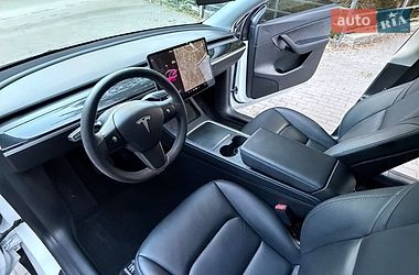 Позашляховик / Кросовер Tesla Model Y 2022 в Києві фото 8 Позашляховик / Кросовер Tesla Model Y 2022 в Києві