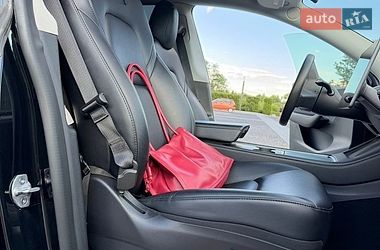 Позашляховик / Кросовер Tesla Model Y 2022 в Дніпрі