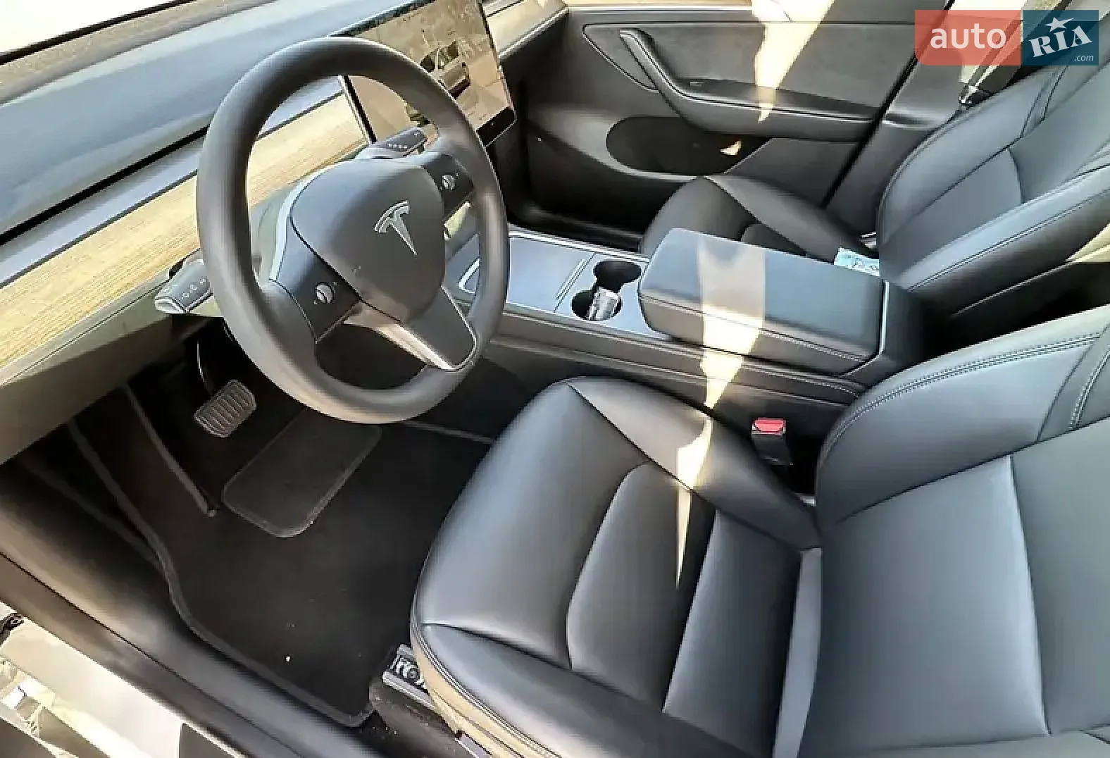 2022 Tesla Model Y - мініатюра 8
