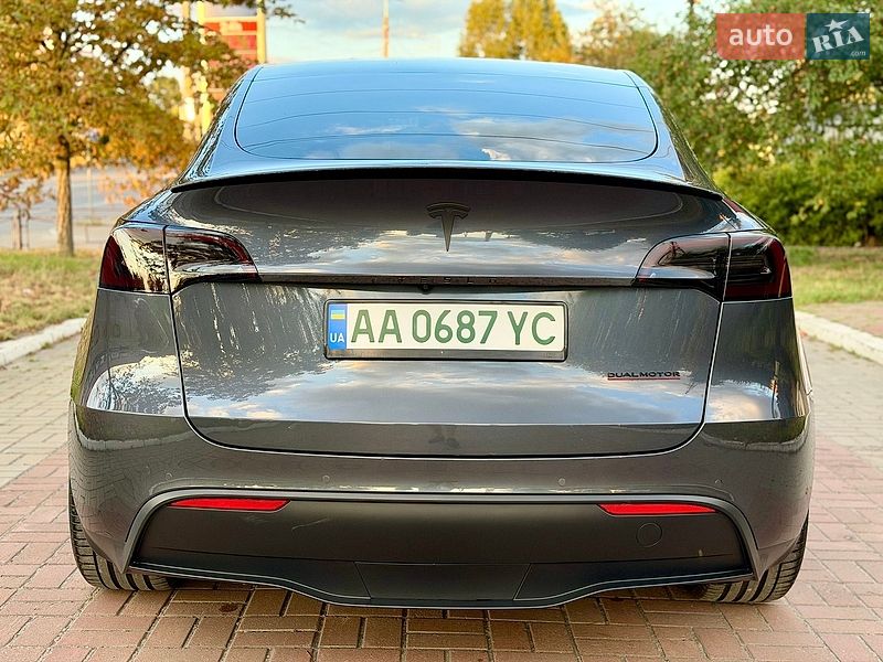 Внедорожник / Кроссовер Tesla Model Y 2022 в Киеве