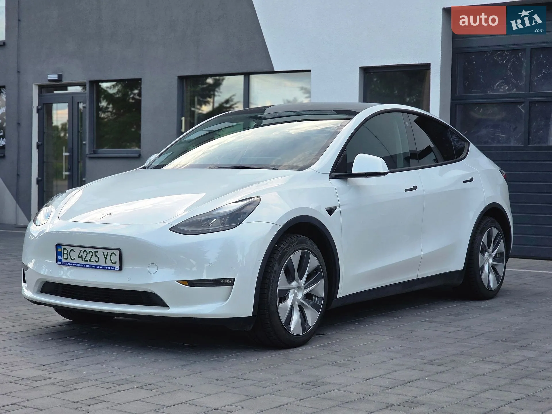2022 Tesla Model Y - фото 1