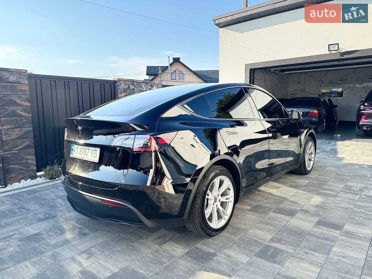 2023 Tesla Model Y - мініатюра 2