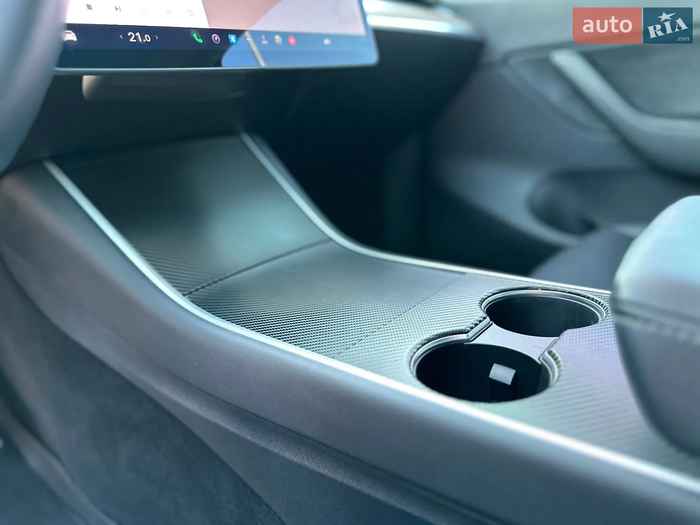 2020 Tesla Model Y - мініатюра 10