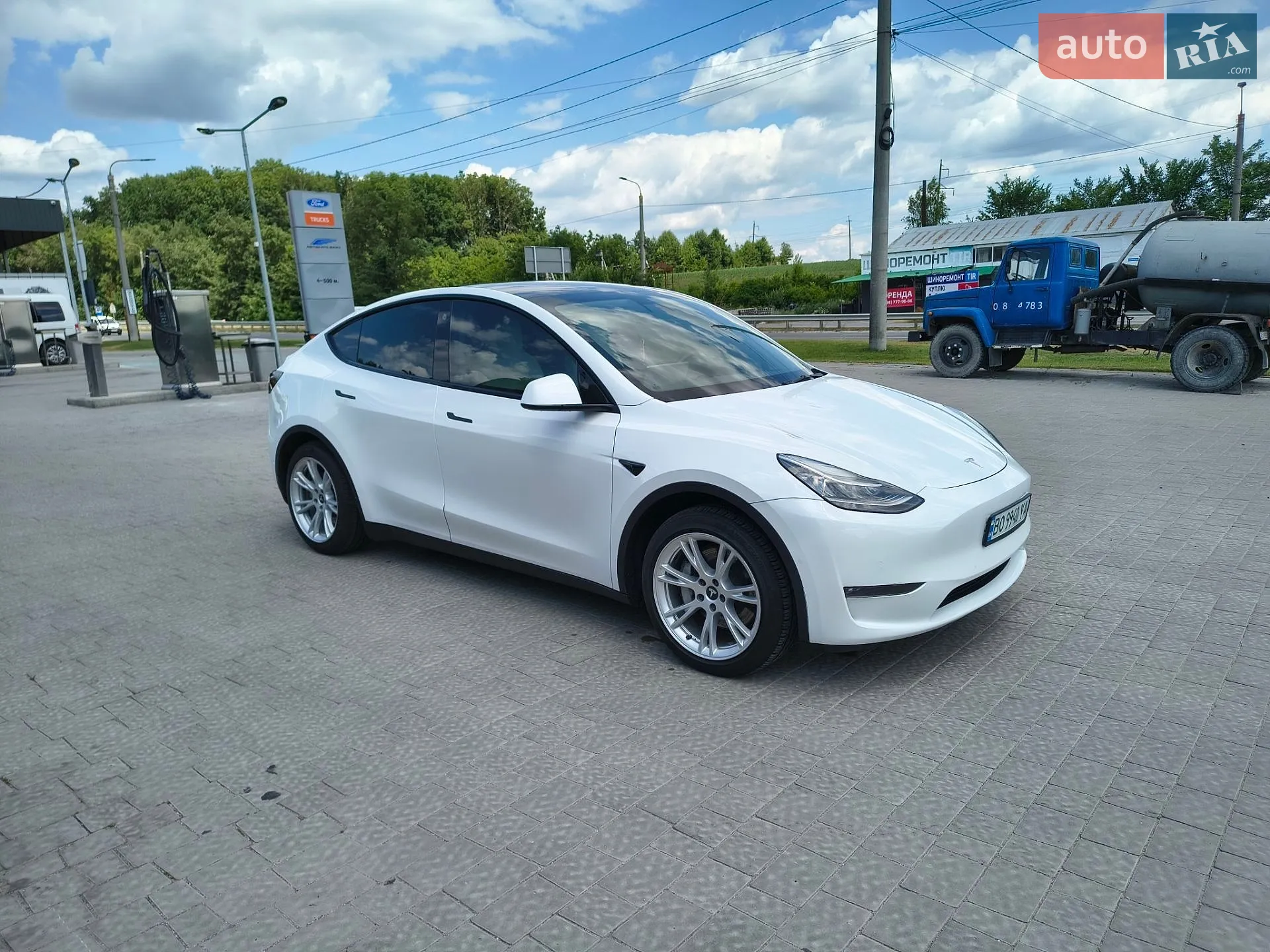 2021 Tesla Model Y - мініатюра 8