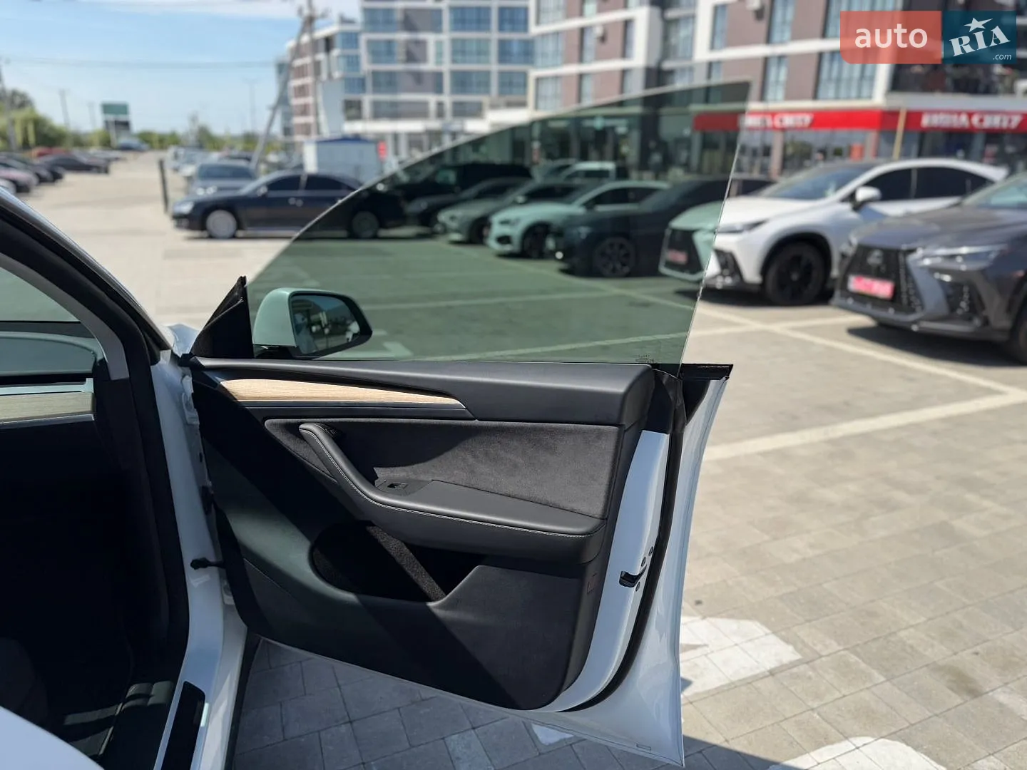 2024 Tesla Model Y - мініатюра 29