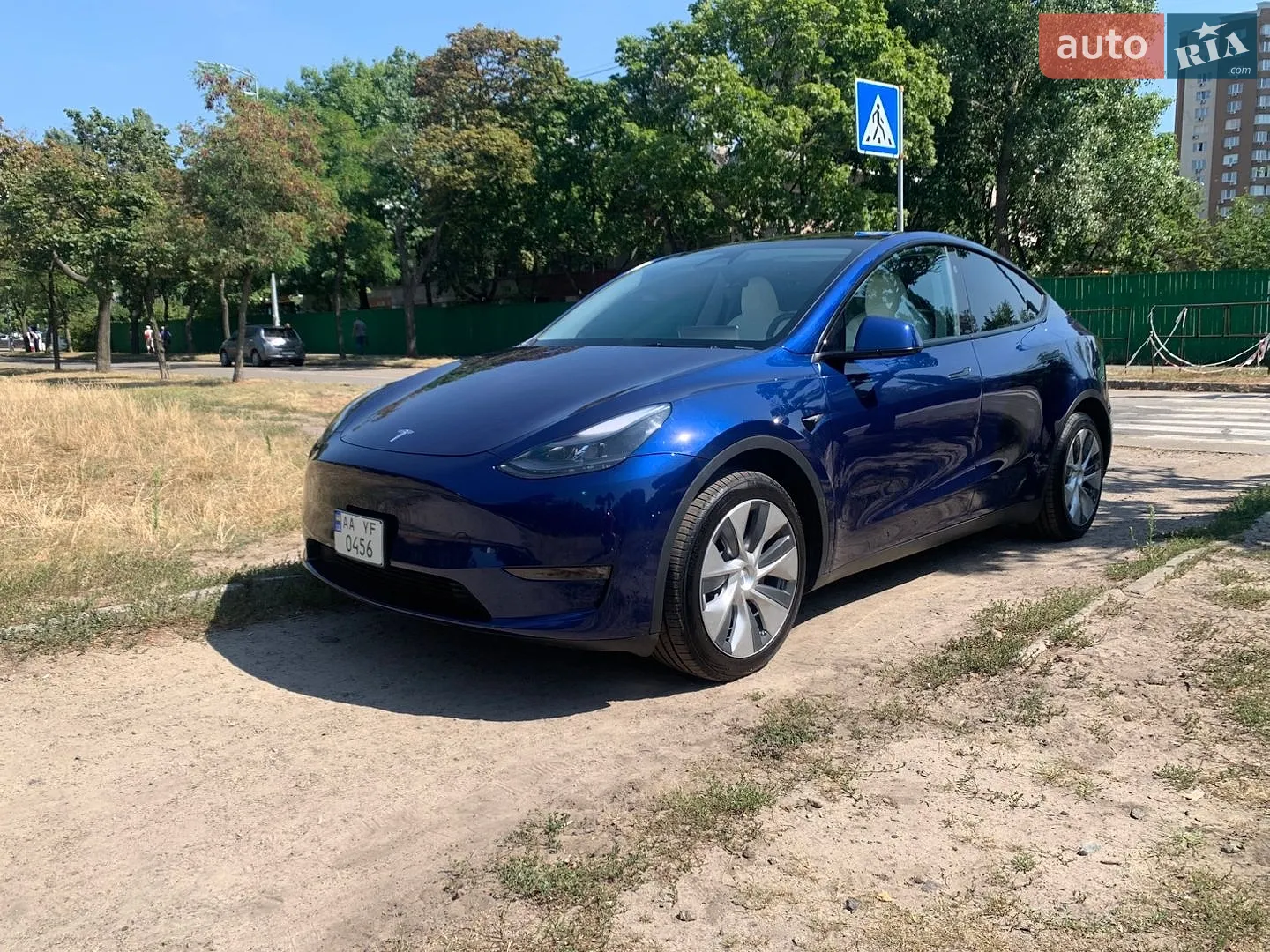 2023 Tesla Model Y - фото 1