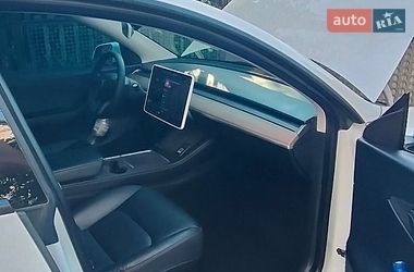 Позашляховик / Кросовер Tesla Model Y 2021 в Києві