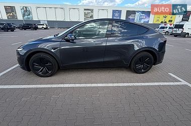 Позашляховик / Кросовер Tesla Model Y 2025 в Києві
