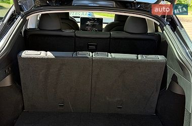 Внедорожник / Кроссовер Tesla Model Y 2024 в Киеве