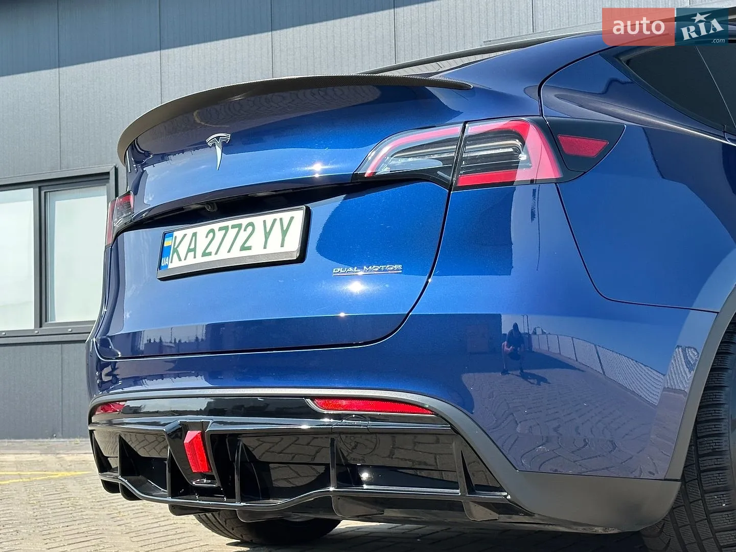 2023 Tesla Model Y - мініатюра 3