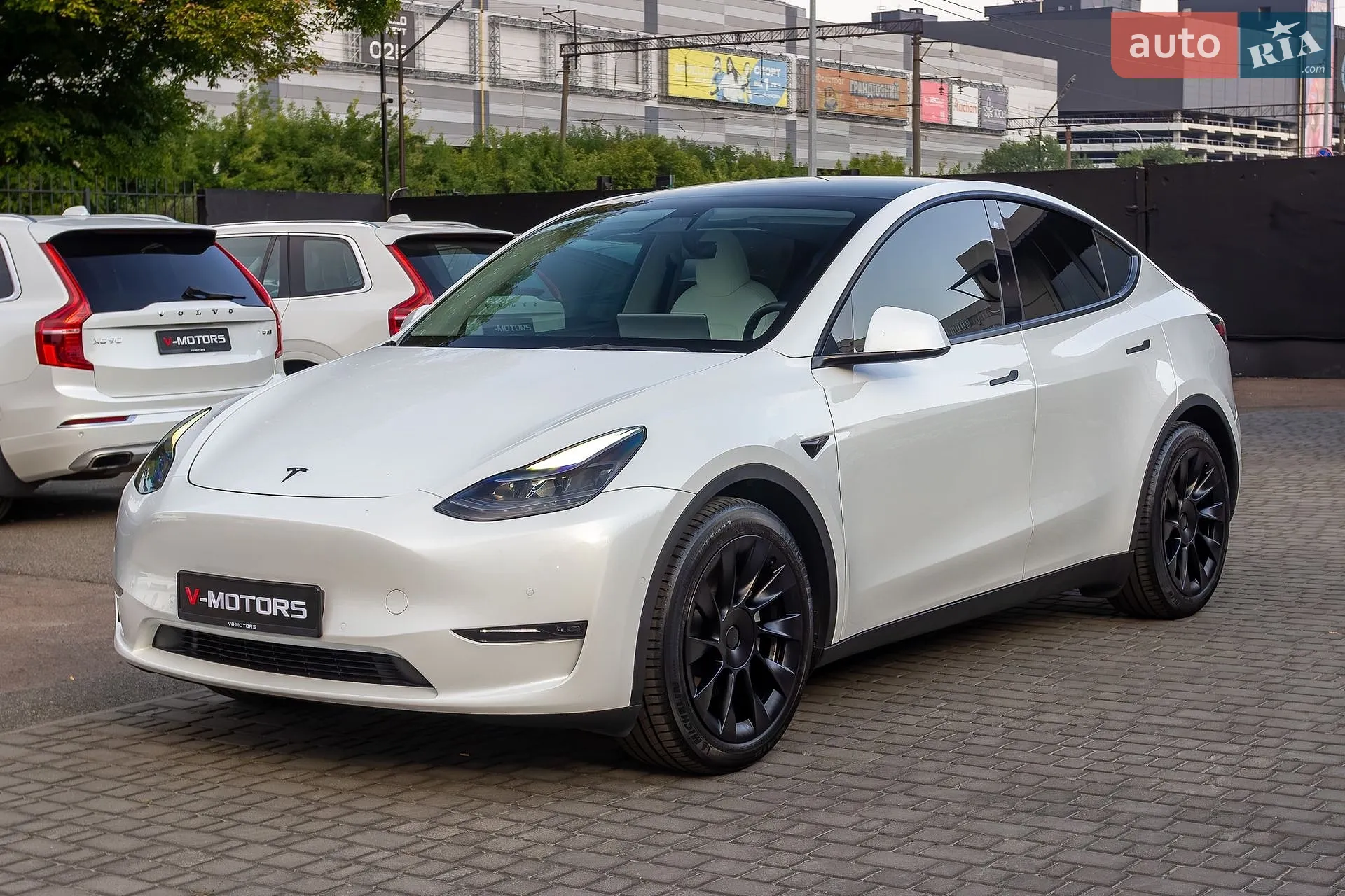 2022 Tesla Model Y - мініатюра 4