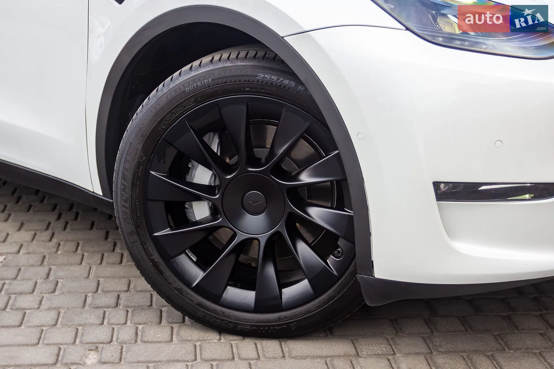 2022 Tesla Model Y - мініатюра 19