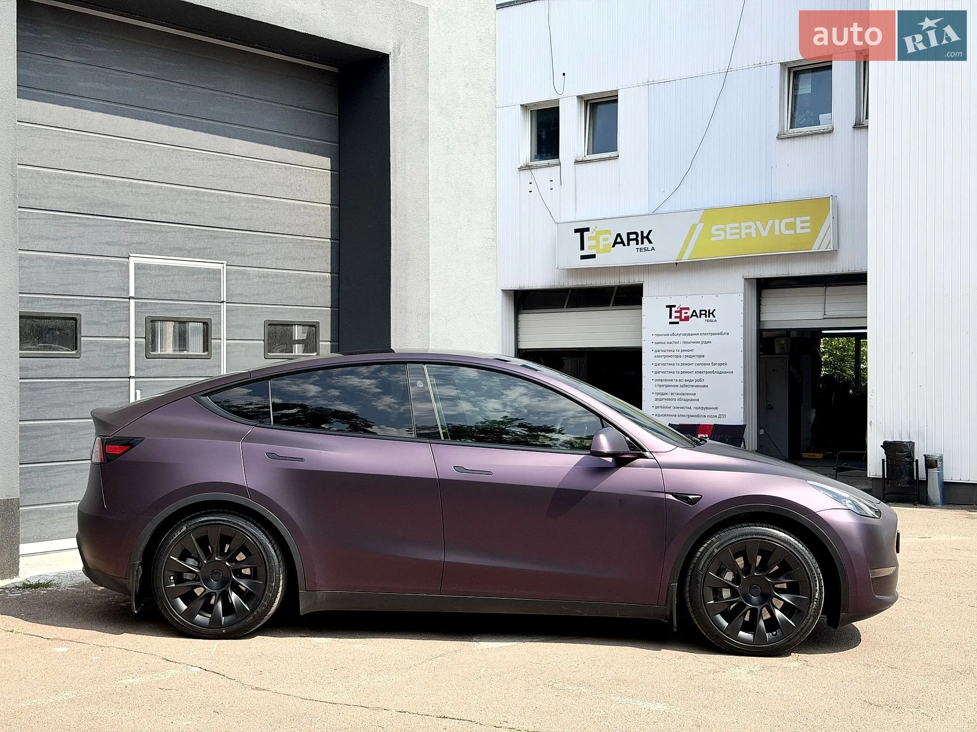 2024 Tesla Model Y - мініатюра 12