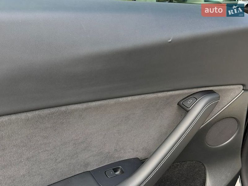Позашляховик / Кросовер Tesla Model Y 2024 в Самборі фото 26 Позашляховик / Кросовер Tesla Model Y 2024 в Самборі