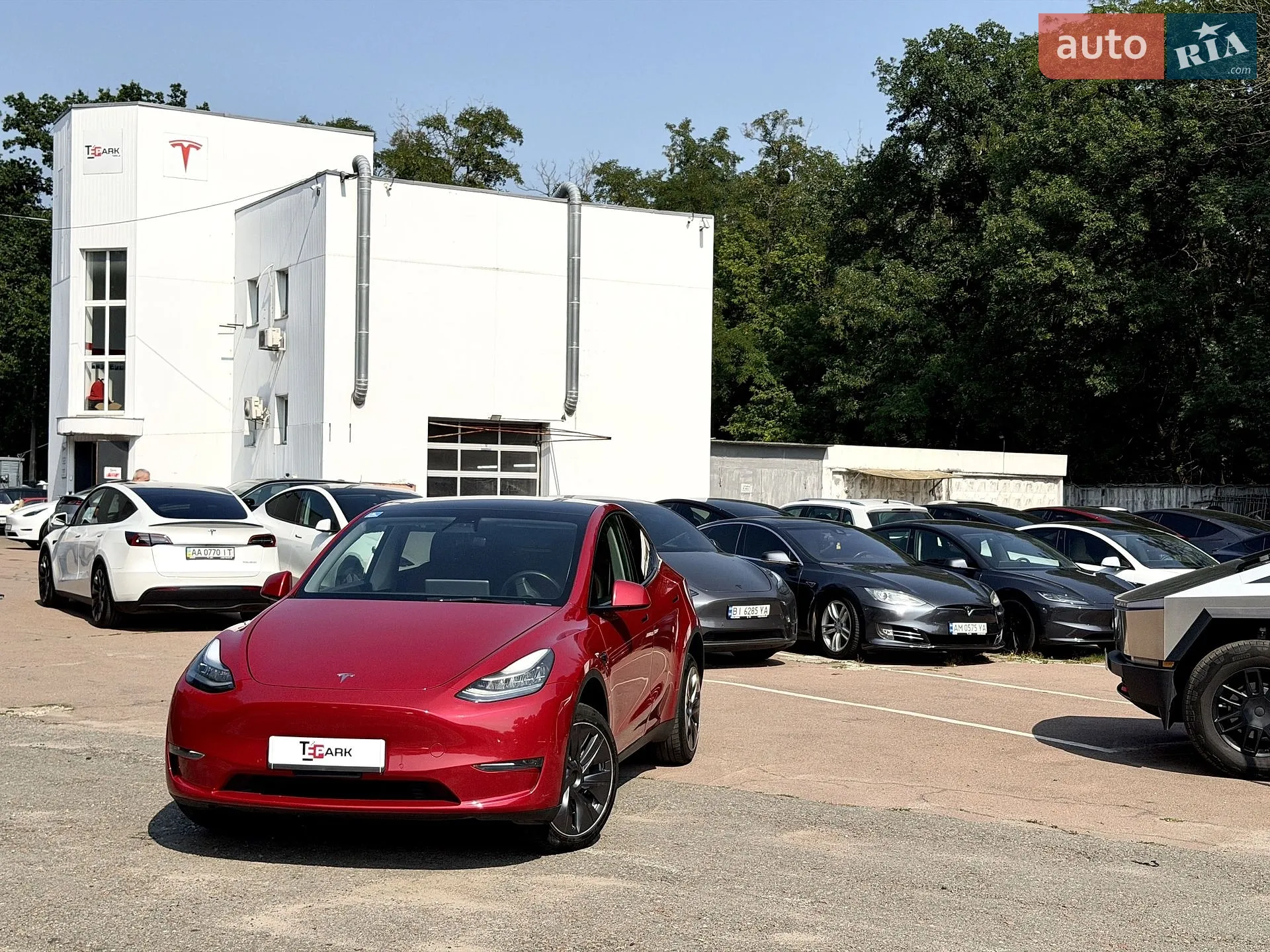 2020 Tesla Model Y - мініатюра 2