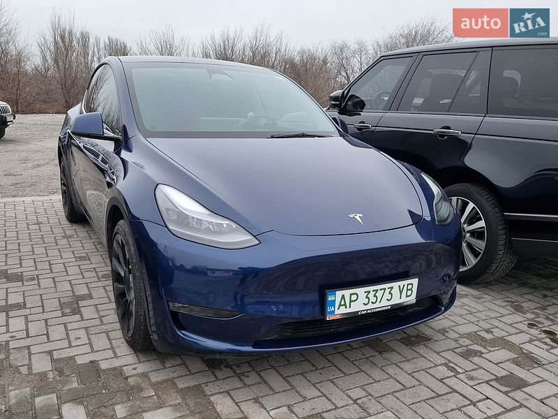 Tesla Model Y 2023