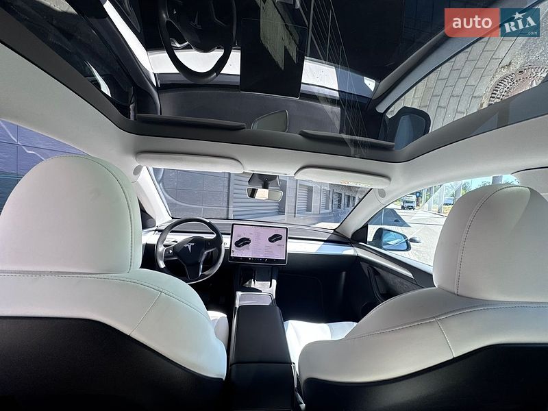 Позашляховик / Кросовер Tesla Model Y 2022 в Києві