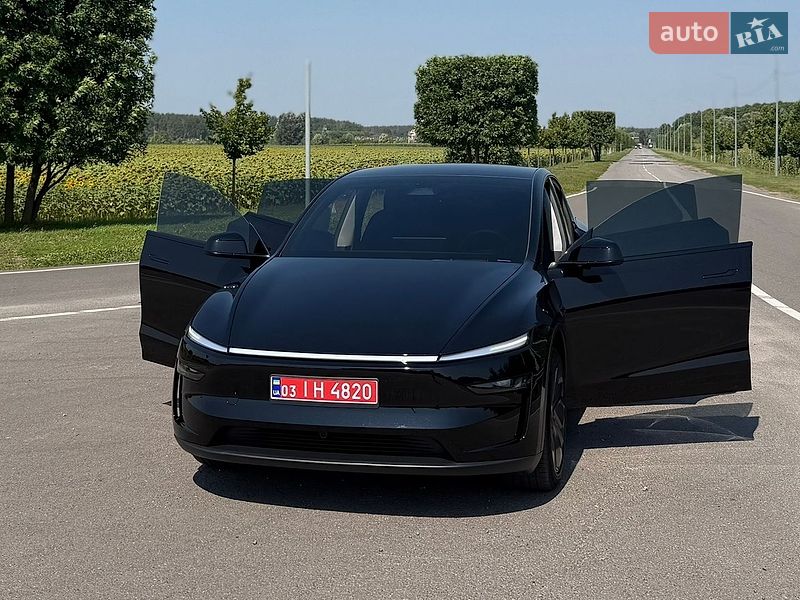 Позашляховик / Кросовер Tesla Model Y 2025 в Валках
