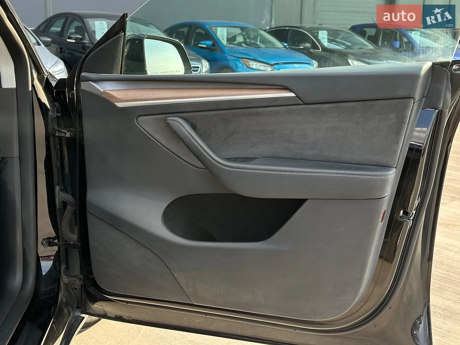 2024 Tesla Model Y - мініатюра 21