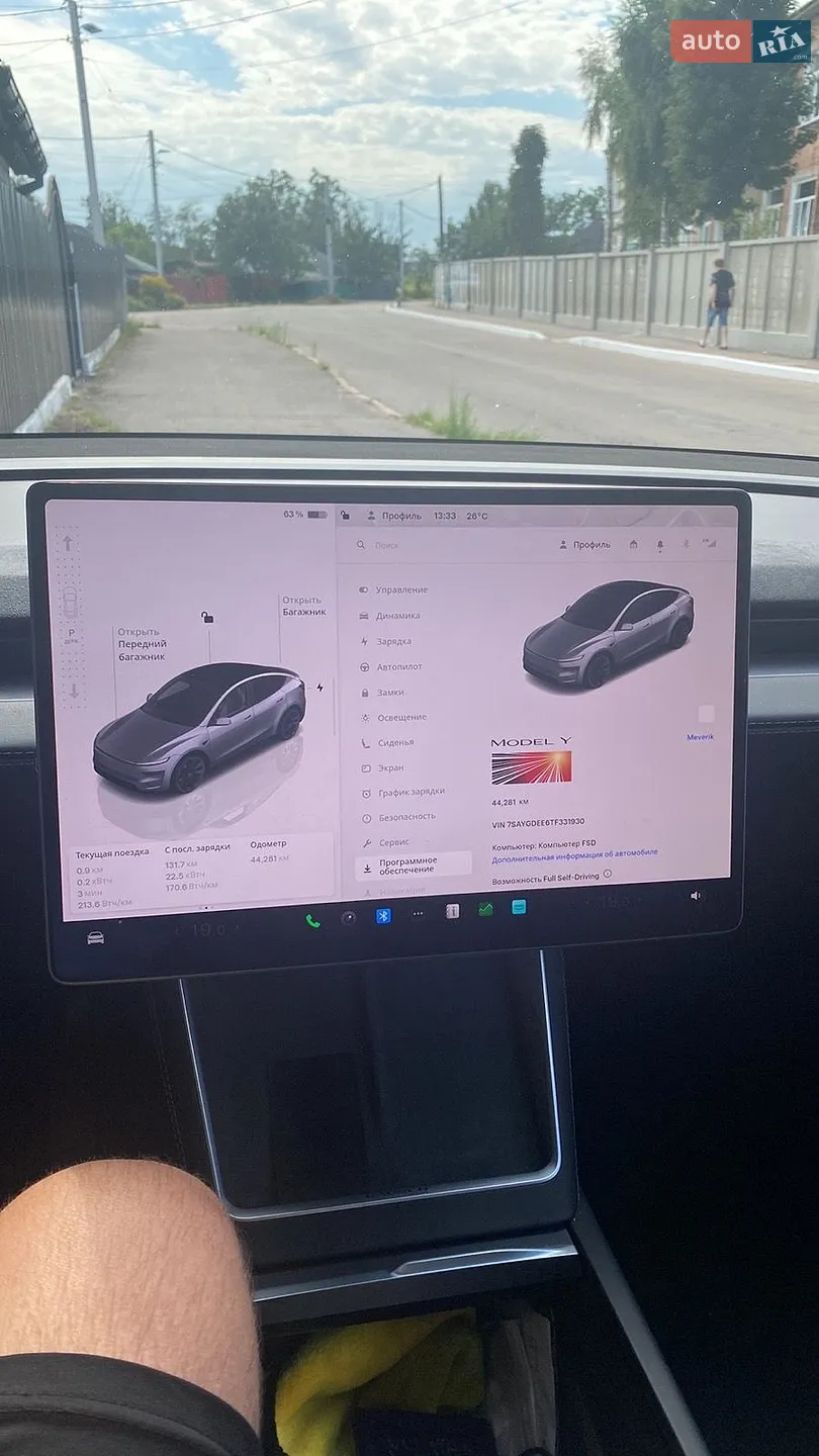 2025 Tesla Model Y - мініатюра 2